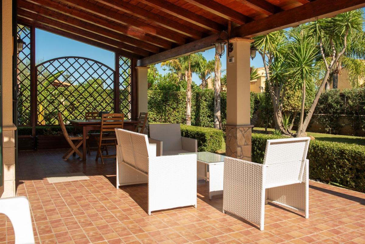 Villa Plumeria Campofelice Di Roccella Extérieur photo